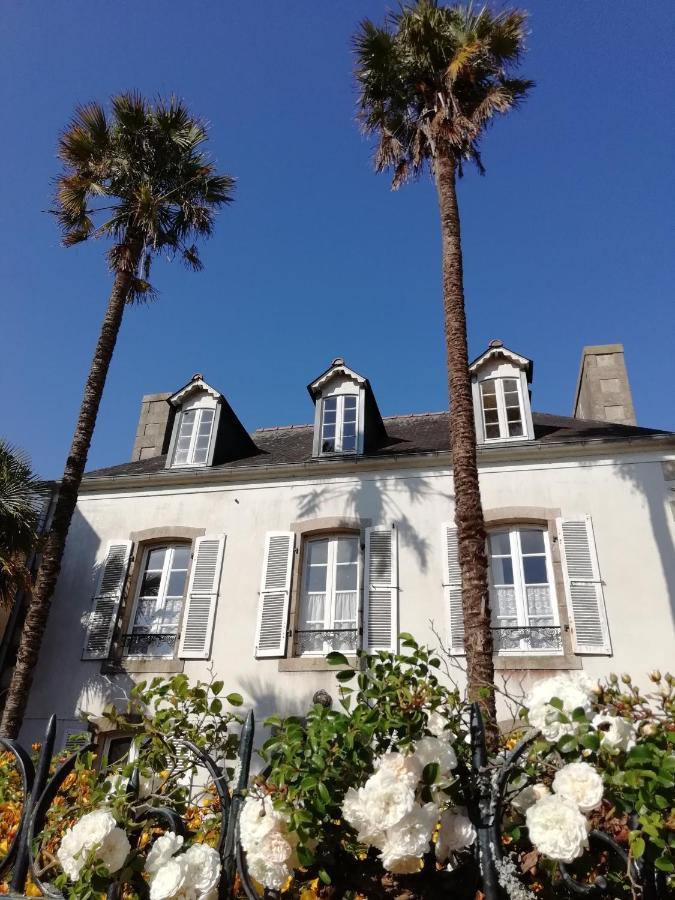 Maison Papillons Plomodiern Eksteriør billede